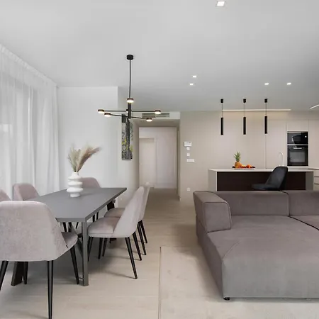 Pet Friendly Apartment In Malinska With Wifi * Malinska