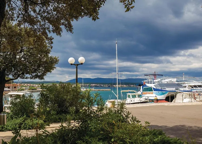 Lovely Apartment In Malinska With Wifi Apartament *