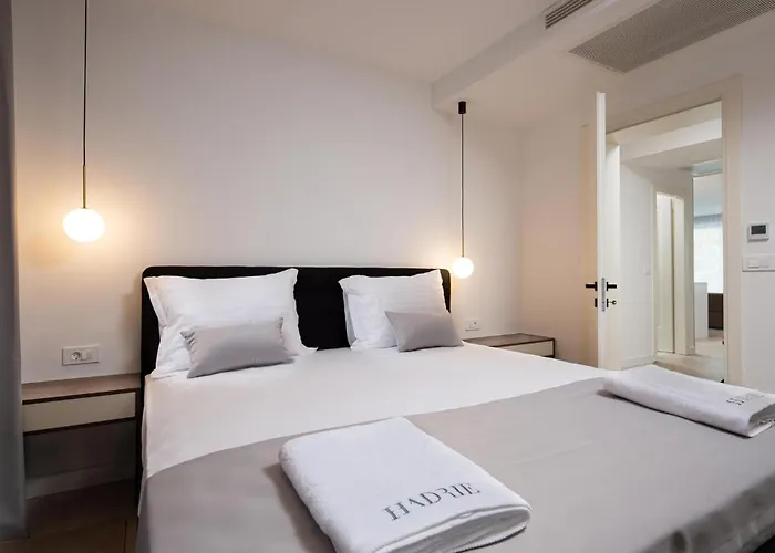 Lovely Apartment In Malinska With Wifi * Malinska